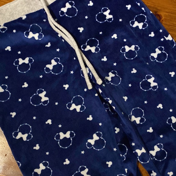 Minnie Mouse Pajamas - Picture 2 of 5